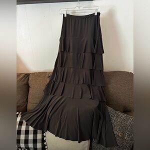 Gray ruffle skirt
